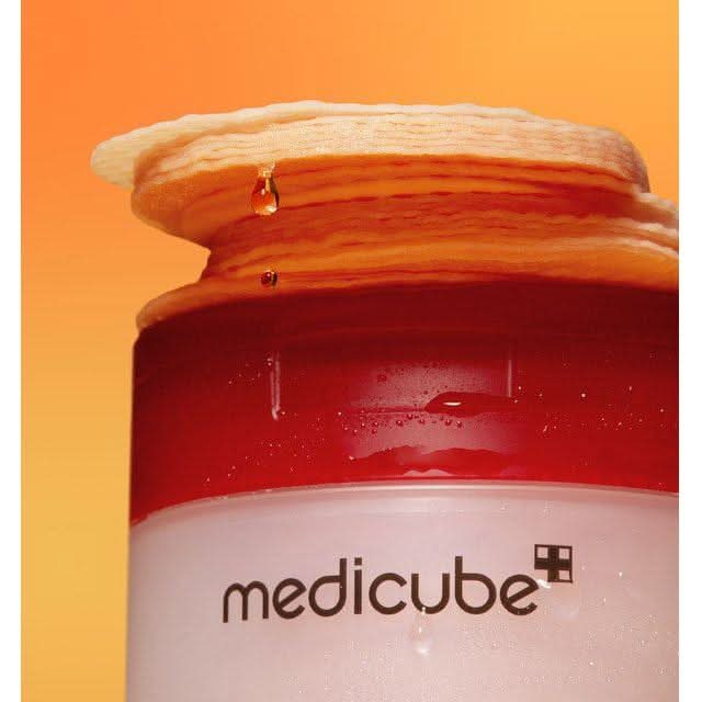medicube Red Succinic Acid Peeling Pad – Exfoliant Doux 70 Pads